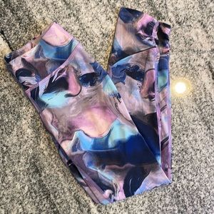 Girls athletic leggings